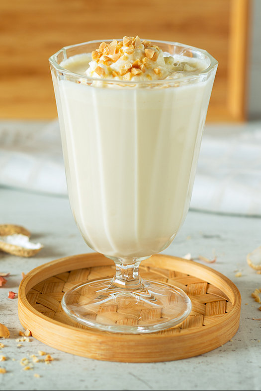 Keto Smoothie mit Erdnussbutter