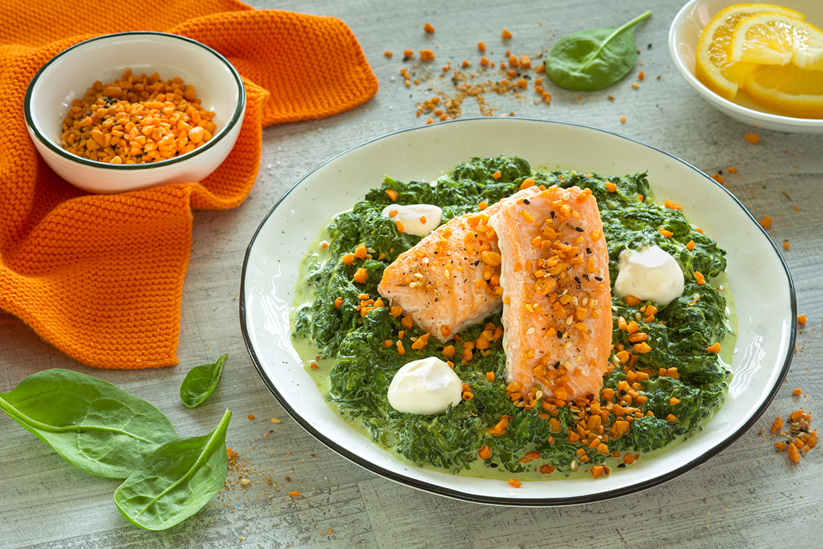 Lachs auf Spinat mit Dukkah